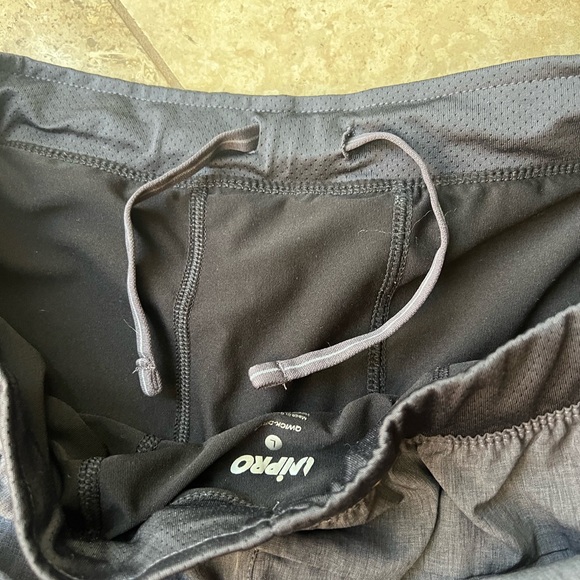 Gym shorts - Picture 3 of 4